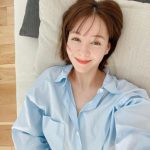 トリンドル玲奈、シャツのボタンをはずす自撮りにファンどぎまぎ