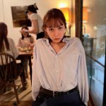 トリンドル玲奈、シャツのボタンをはずす自撮りにファンどぎまぎ