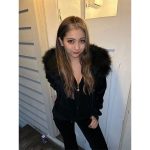 ゆきぽよ、黒のセットアップで美谷間チラ見せ