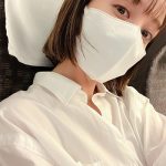 トリンドル玲奈、京都タワーを前に見事なボディラインで魅せる美シルエットワンピ姿！