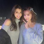 藤田ニコル、ガーリーミニワンピ×ロングブーツで「TGC」オフショットを多数公開！