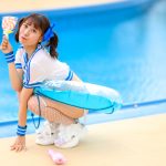 【写真特集】渡辺陽菜（Layn）、元気いっぱいのスポーティーな体操着コスチュームで笑顔をお届け！＜近代麻雀水着祭2022＞