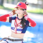 【写真特集】神谷じゅりな、肌見せユニフォームでセクシーさと可愛さのギャップで釘付け！＜近代麻雀水着祭2022＞