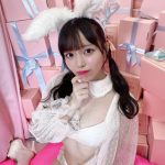 STU48・岩田陽菜、血管浮き出る透明ボディあらわな白ウサギオフショットでファン悩殺！！
