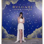 Koki，美脚あらわな白ドレスコーデでブルガリ点灯式に登場！年末年始は「おうちで過ごしたい」