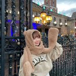 『天使すぎる小悪魔』Kirari、キュン死確定のくま型マフラーで北海道旅行を満喫