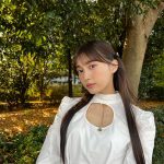 小山璃奈、ショーパンコーデで美脚披露