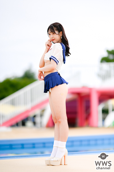 【写真特集】メル（バーレスク東京）、下乳ハミ出すセーラー服コスでヘルシー美ボディ全開！＜近代麻雀水着祭2022＞