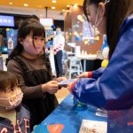 NGT48・3期生、「青いマックの日」に支援呼びかけ