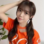 NMB48・貞野遥香、ショートパンツから美脚のぞかせた生誕Tコーデに反響ぞくぞく！
