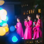 iScream、大阪梅田で「クリスマスツリー点灯式&スペシャルライブ」に登場