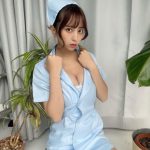 竹内星菜、くっきり美谷間見せるナース服コスに入院希望者続出！