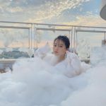 HKT48・田中美久、屋外ジャグジーで泡だらけに！「泡になりたい」の声も