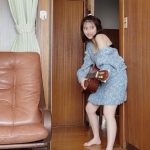 HKT48・田中美久、あざとポーズで透明太もも全開