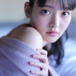 上坂すみれ、浴衣姿の自撮りショットで透明肌全開！