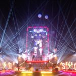 YOASOBI、横浜の実物大「動くガンダム」とコラボした『祝福』コラボステージをYouTubeで公開