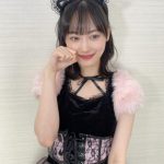 乃木坂46・山下美月、セクかわな猫コスプレで太ももチラリ