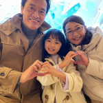 【親愛なる僕へ殺意をこめて】川栄李奈・夏子、笑顔でピースする激レアオフショに歓喜の声「レア中のレア」