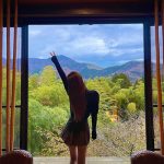 ダレノガレ明美、超ミニのスカートで抜群スタイルなプライベートショット公開！