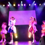 【ライブレポート】dela・「WWSフェス」のオープニングアクトとして出演！冒頭から熱を生み出す＜WWS FESTIVAL vol.1 -Girls Side-＞