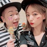 伊藤千晃、へそ出しミニスカポリス姿に「綺麗で細くて可愛い」「ビジュ最高」と絶賛の声！