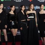 KARA、セクシーな黒衣装でレッドカーペットに登場！＜2022 MAMA AWARDS＞