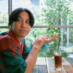 マカロニえんぴつ はっとり、初歌詞集の刊行を記念して「サイン本お渡し会」をブックファースト新宿店にて開催