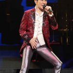 郷ひろみ、全50曲を熱唱!武道館記念公演で50周年イヤーを華やかに締めくくる