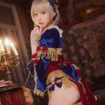 えなこ、戦士衣装でお尻丸見えな無防備ショット大公開！