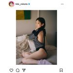 日比美思、背中ざっくり開き水着で魅了する曲線美披露