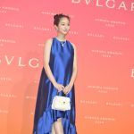 【写真特集】堀田茜、ノースリーブの青ドレスから美脚チラ見せ＜BVLGARI AVRORA AWARDS 2022＞