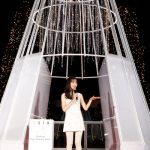 井桁弘恵、美脚で釘付けの純白ミニドレスでプロポーション披露