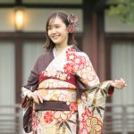 尾碕真花「初めてこげ茶になりました」、青系を脱した晴れ着にワクワク<オスカー晴れ着撮影会>
