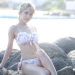 【写真特集】コスプレイヤー・火将ロシエル、海をバックに透明肌を大胆披露＜夏のはなまる大プール撮影会2022＞