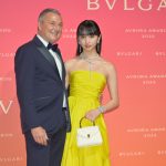 Koki，、黄色のドレスコーデで美デコルテ披露「目標の女性像は母」＜BVLGARI AVRORA AWARDS 2022＞