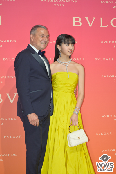 Koki，、黄色のドレスコーデで美デコルテ披露「目標の女性像は母」＜BVLGARI AVRORA AWARDS 2022＞