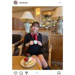 勝又彩央里、キワドい超ミニワンピースで太ももチラリ