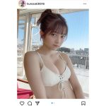 Peel the Apple・黒嵜菜々子、健康美あふれる透明ボディで魅了！