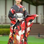 小芝風花、オトナな黒い晴れ着姿を披露！井本彩花に奢る太っ腹な約束も＜オスカー晴れ着撮影会＞