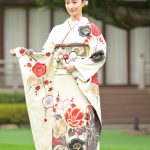 宮本茉由、髪をバッサリ18センチ！イメチェン後初の晴れ着姿を披露＜オスカー晴れ着撮影会＞