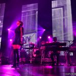 【ライブレポート】 森高千里、煌びやかなミニスカ衣装を披露した35周年アニバーサリーライブの模様をWOWOWで独占放送・配信