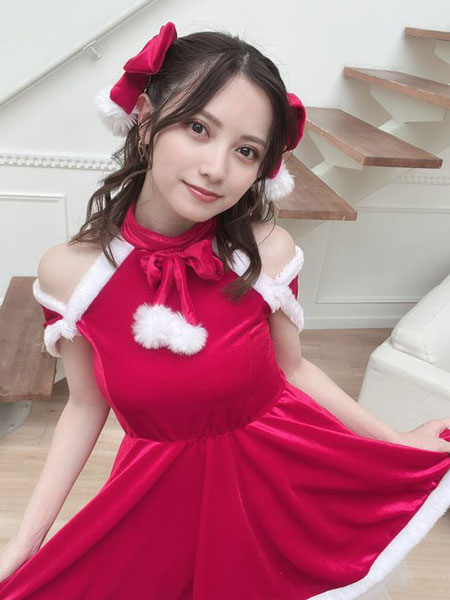 桃月なしこ、可愛さチート級のサンタコスチュームにファン悶々