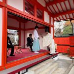 Novelbright・ねぎ、京都・車折神社で神職・禰宜（ねぎ）を務める