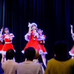 【写真特集】Peel the Apple(ぴるあぽ)、「うる祭」でサンタクロース衣装披露!冬から夏へ青春を駆け抜ける!!<うるトラすフェスタ〜クリスマスSP〜>