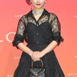 杉咲花、透け感あるレースのドレス姿で透明肌披露!<BVLGARI AVRORA AWARDS 2022>