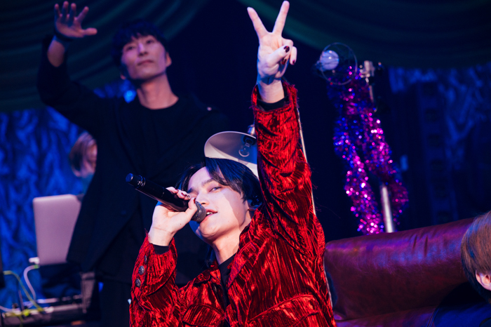 SKY-HI、新曲｢Happy Boss Day｣のライブ映像を公開