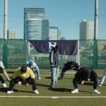 SKY-HIがサッカーコートでアグレッシブかつパワフルなダンスパフォーマンスを披露！『Happy Boss Day』のダンスプラクティス動画が公開