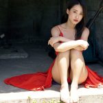 澄田綾乃、大人の色気で誘惑する没入感グラビア披露