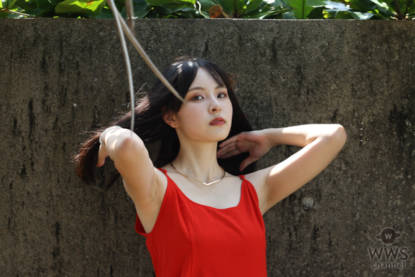 【沖縄美女】蒲山花礼さん、カジュアルなファッションから美脚アピール！ 「本土とは違う景色も全て楽しめます！何事も自分次第。」＜ミスユニバーシティ2021準グランプリ＞