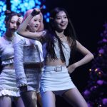 LIMELIGHT(라임라잇)、美脚際立つミニ丈白衣装でプレデビューパフォーマンス!<2022 Mnet Japan Fan’s Choice Awards>